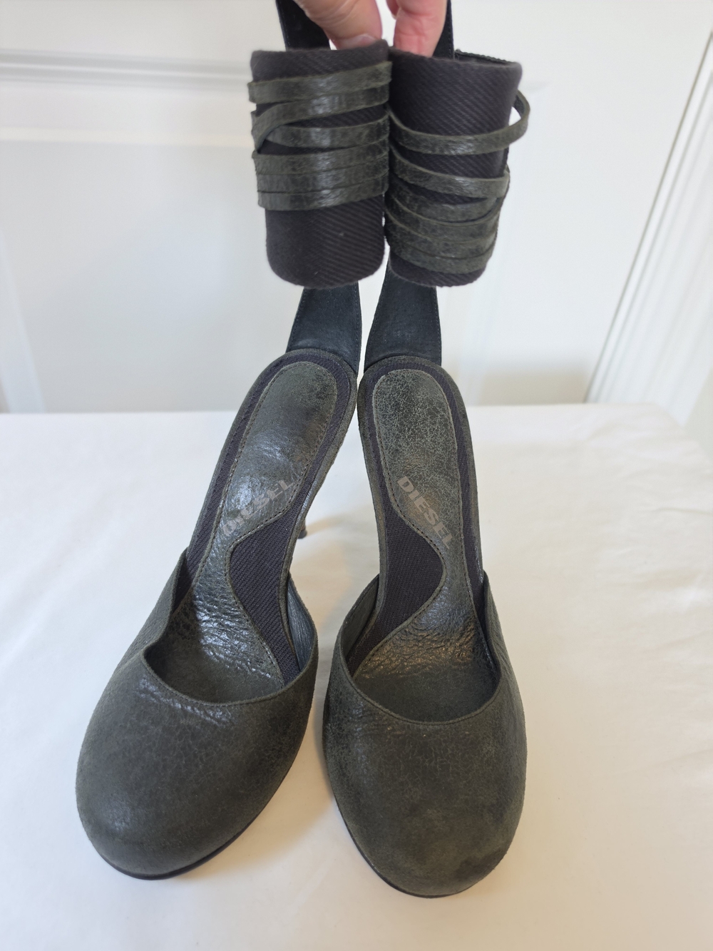 DIESEL CALLA DESIGNER LEATHER STILETTO PUMPS WOOD HEEL ANKLE CUFF EU 37 US 7 - Picture 5 of 11